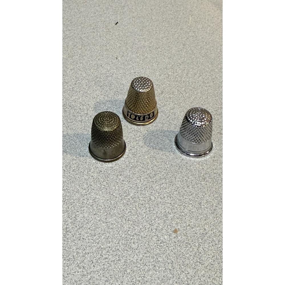 Vintage Toledo Souvenir 1 Gold‎ & Black Metal 2 Extra metal sewing thimbles 1"
